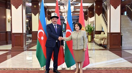 Sahibə Qafarova qırğızıstanlı həmkarı ilə görüşüb