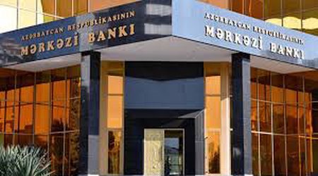 Mərkəzi Bank binalarda şüşələrin yuyulmasına 24 min manat xərcləyəcək