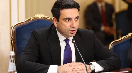 Sülh müqaviləsinin imzalanması Azərbaycandan asılıdır - Simonyan