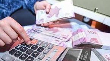 Əhalinin banklarda əmanətinin həcmi açıqlanıb