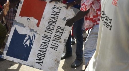 Media: France-Niger relations reached stage of complete rupture