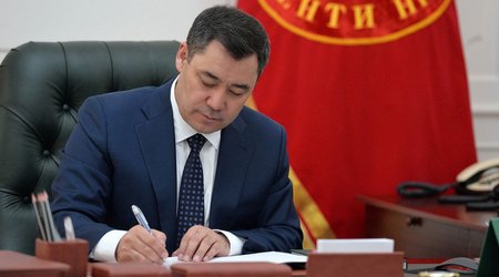 Qırğızıstan Prezidenti yerli özünüidarəetmə orqanlarına yeni seçkilər təyin edib