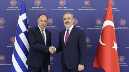 Hakan Fidan yunan həmkarı ilə görüşəcək