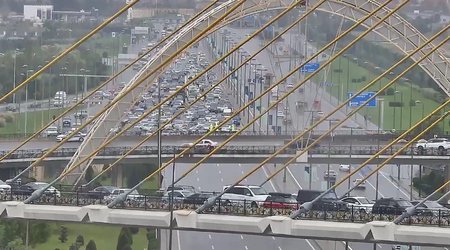 В Баку ограничено движение на ряде улиц и проспектов