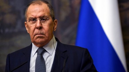 Lavrovun Özbəkistana səfəri təxirə salınıb