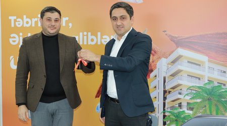 Unibank “Əjdaha” lotereyanın növbəti qaliblərinə hədiyyələri təqdim edib