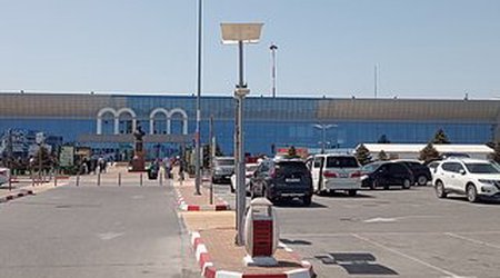 Аэропорт Махачкалы приостановил работу из-за возможной атаки беспилотников