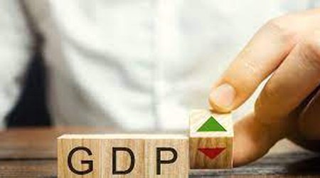 Azərbaycan iqtisadiyyatı 4,9% artıb
