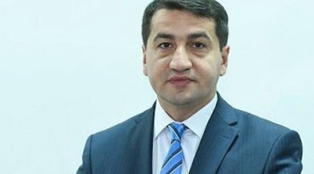 Hikmət Hacıyevdən “Politico”nun qərəzli məqaləsi ilə bağlı açıqlama