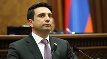 Ermənistan parlamentinin spikeri deputatı suçlayan bəyanat verib