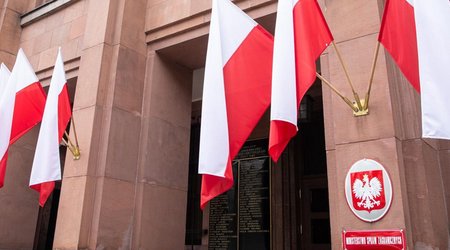 Macarıstan səfiri Polşa XİN-ə çağırılıb