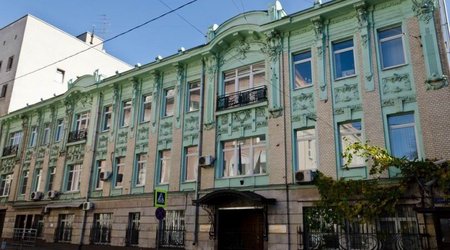 В посольстве Азербайджана в Москве откроется траурная книга соболезнований из-за крушения самолета AZAL