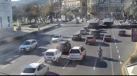 На дорогах столицы продолжаются транспортные заторы