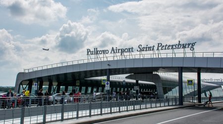 Sankt-Peterburq aeroportunun fəaliyyəti müvəqqəti dayandırılıb