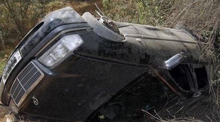 В Гёранбое перевернулся автомобиль, пострадали пять человек
