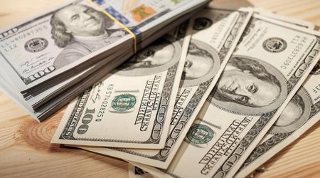 Валютные резервы ЦБА в 2024 году сократились почти на 6%