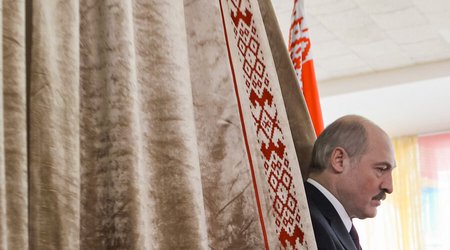 Belarusdakı diktatura Ukraynadakı demokratiyadan yaxşıdır - Prezident