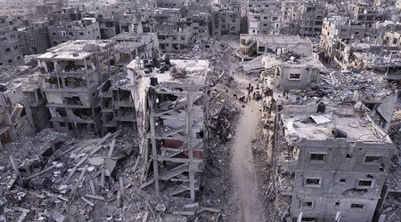 Atəşkəs dövründə Qəzzada dağıntılar altından 200-dən çox cəsəd çıxarılıb