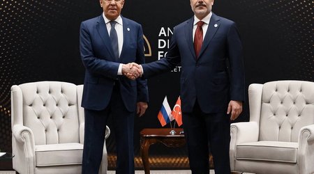 Hakan Fidanla Sergey Lavrov arasında telefon danışığı olub