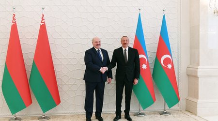 Əliyev Lukaşenkonu yenidən prezident seçilməsi münasibətilə təbrik edib