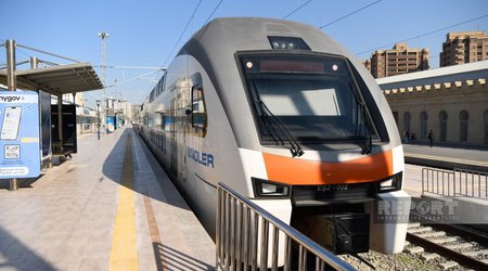 АЖД до 2030 года приобретет 20 пассажирских поездов