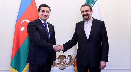 Hikmət Hacıyev İrana gedib