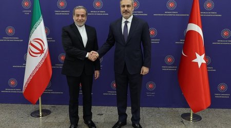 Türkiyə və İran XİN başçıları arasında telefon danışığı olub