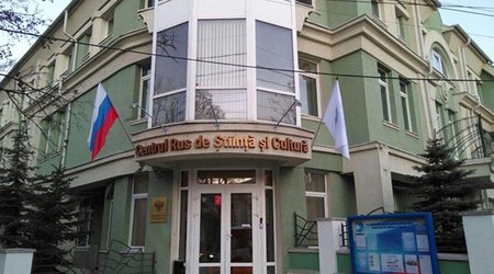 Moldova da "Rus Evi"ni bağlayır