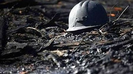Qazaxıstanda mədən çöküb,dağıntı altında qalanlar var