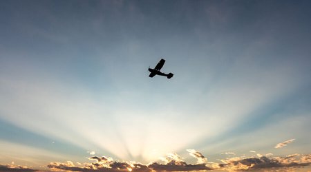 Hava iki təyyarə toqquşub - Pilotar ölüb