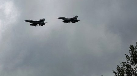 Belçika "F-16"ların Ukraynaya çatdırılmasını gecikdirib