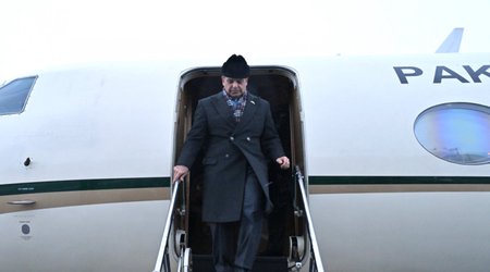 Pakistanın Baş naziri Azərbaycana gəlib