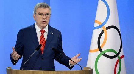 Tomas Bax istefa verib