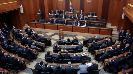 Парламент Ливана проголосовал за доверие кабинету во главе с Саламом