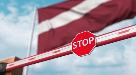 Латвия продлила ограничения на въезд и выдачу виз для граждан РФ