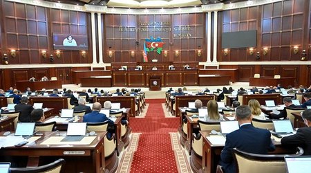 Milli Məclisin növbəti iclası başlayıb