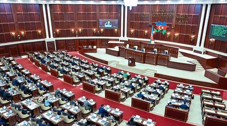 Парламент принял изменения в УК и КоАП в связи с госзакупками