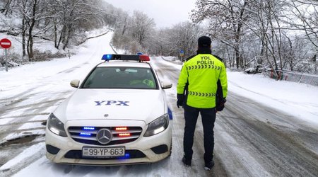 Дорожная полиция призвала водителей не пользоваться личным транспортом в непогоду