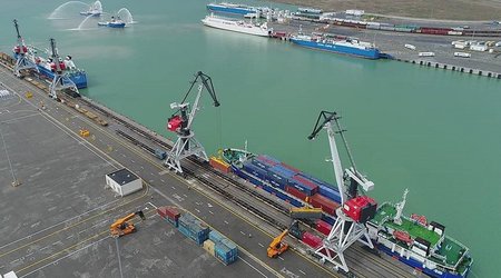 В Азербайджане из-за погодных условий закрыты все порты