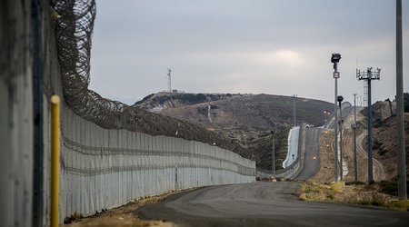 ABŞ Meksika sərhədinə qoşun göndərmək qərarına gəlib