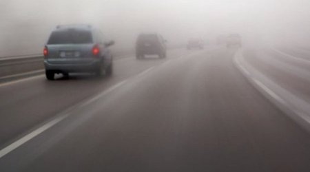 В Азербайджане на ряде дорог из-за тумана будет ограничена дальность видимости