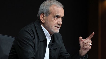Президент Ирана заявил о разногласиях с Хаменеи по переговорам с США