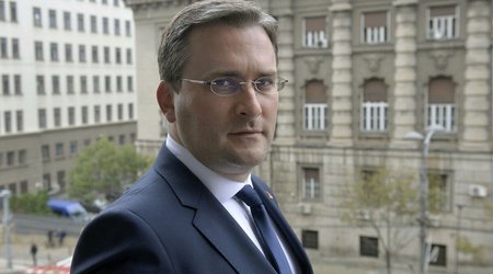 Serbiyada etirazlar zamanı nazirə hücum edilib