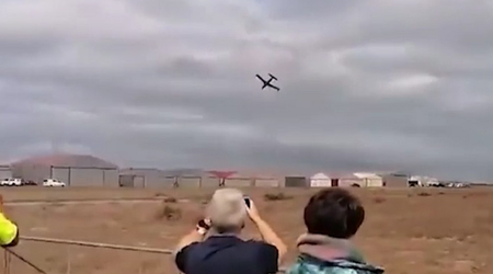 CAR-da hava şousu zamanı təyyarə qəzaya uğrayıb, pilot ölüb