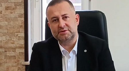 Türkiyənin hakim partiyasının rəsmisi yol qəzasında ölüb