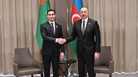 Президент Туркменистана поздравил президента Ильхама Алиева