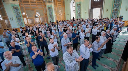 Объявлено время праздничного намаза в мечетях Баку