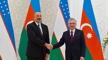 Şavkat Mirziyoyev İlham Əliyevə zəng edib