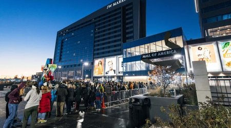 Трамп вводит пошлины, а американцы штурмуют магазины
