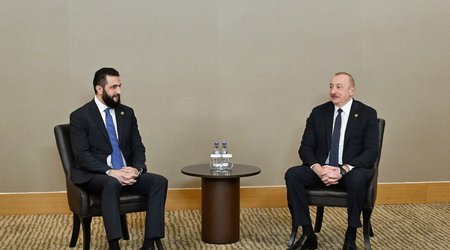 Prezident Suriya prezidenti ilə görüşüb